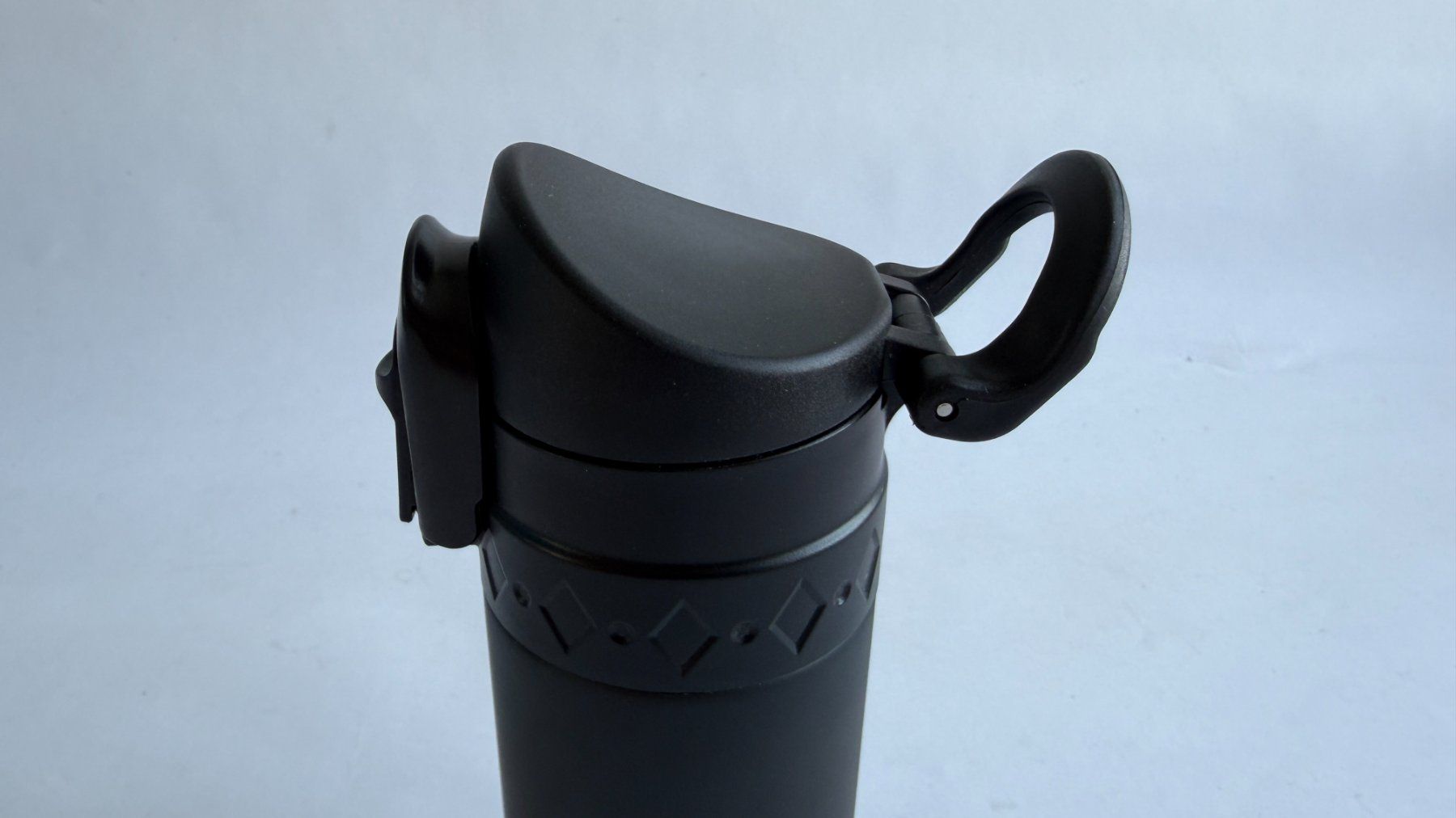 Trinkflaschen & Thermosflaschen: Hochwertige isolierte Thermosflasche 0.35l – Neu (gemäss Beschreibung) aus Huttwil von Thoste 2