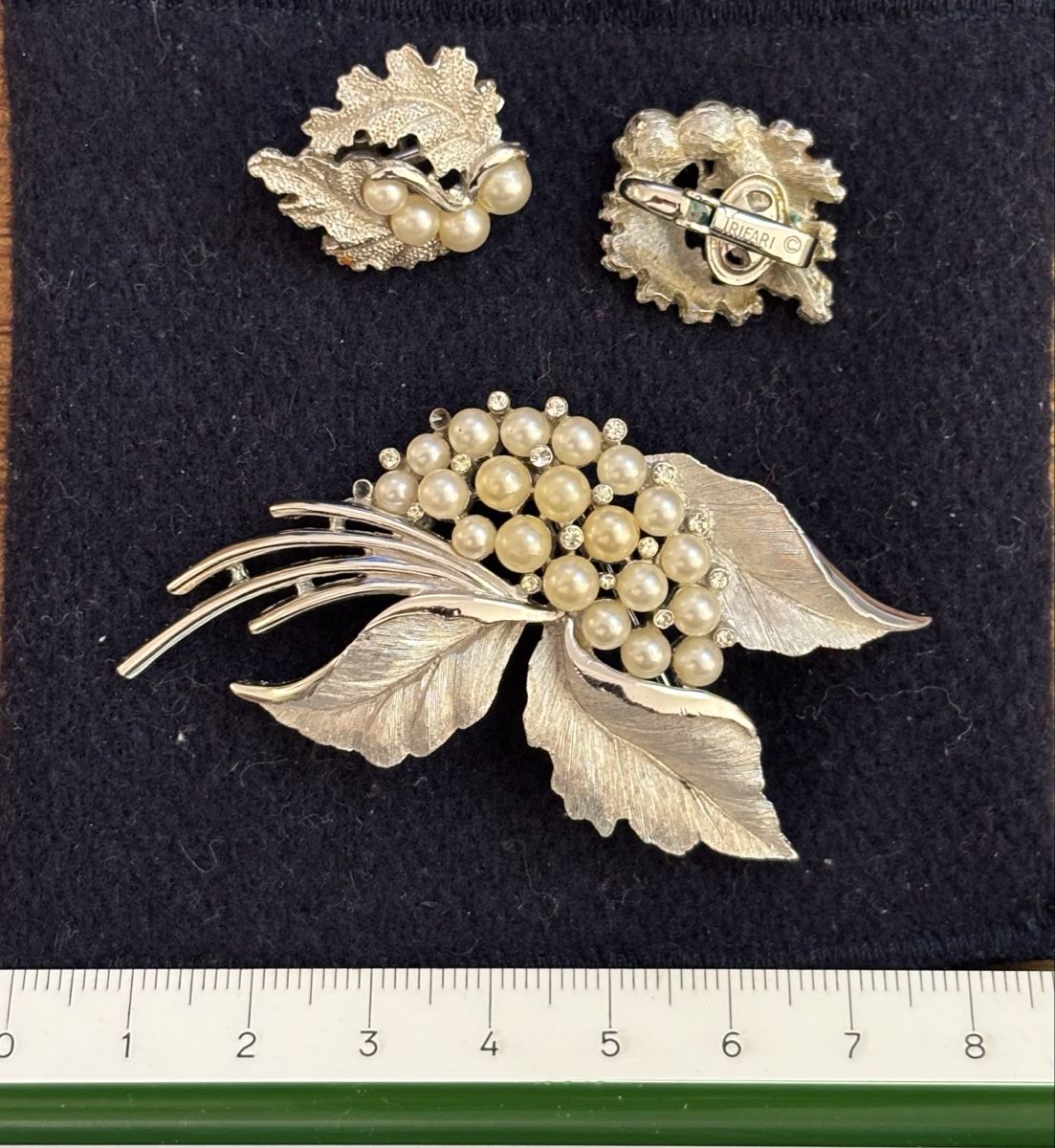 Sonstiger Schmuck: Set TRIFARI spilla e orecchini perle – Gebraucht aus Wallisellen von nick_1976blu