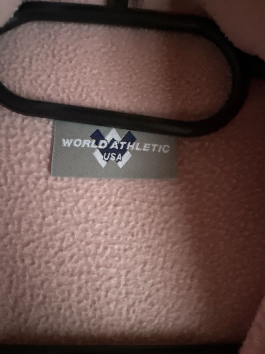 Giacche: World Athletic Fleece Jacke Grösse M rosa – Usato da Buchs AG venduto da tifena 1