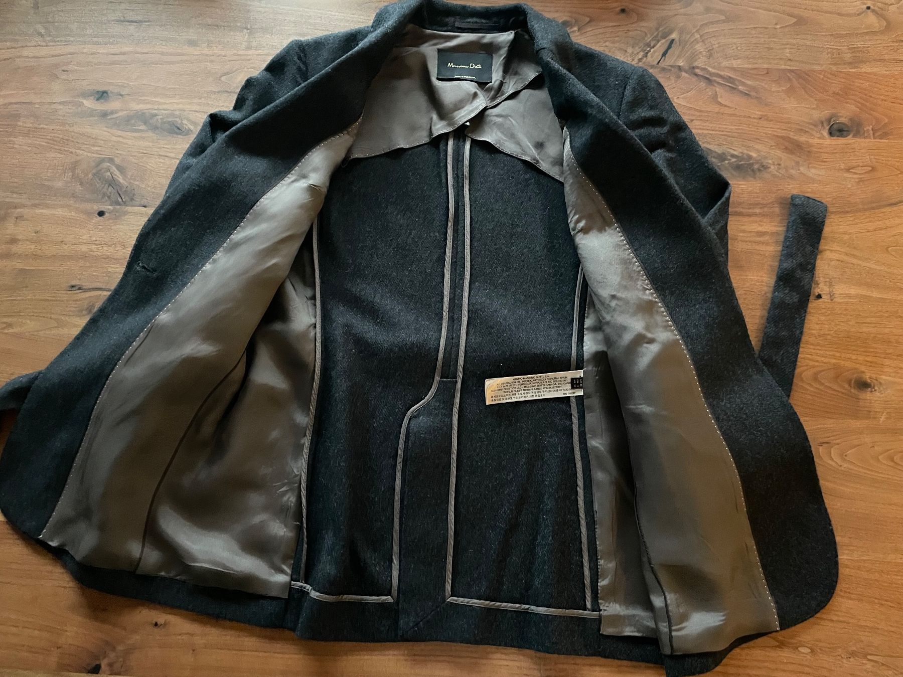 Massimo Dutti Ensembles & Tailleurs: Massimo Dutti Blazer grau – Neuf (Voir description) à Unteriberg par fae_2gz2 3