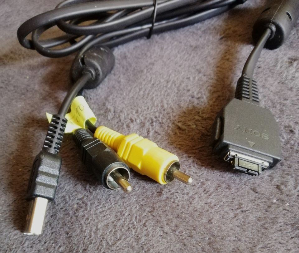 Sony Kabel: SONY VMC-MD1 – Gebraucht aus Schaffhausen von Golom01