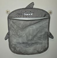 Netzwerk von haiförmigen Badeobjekten 🦈