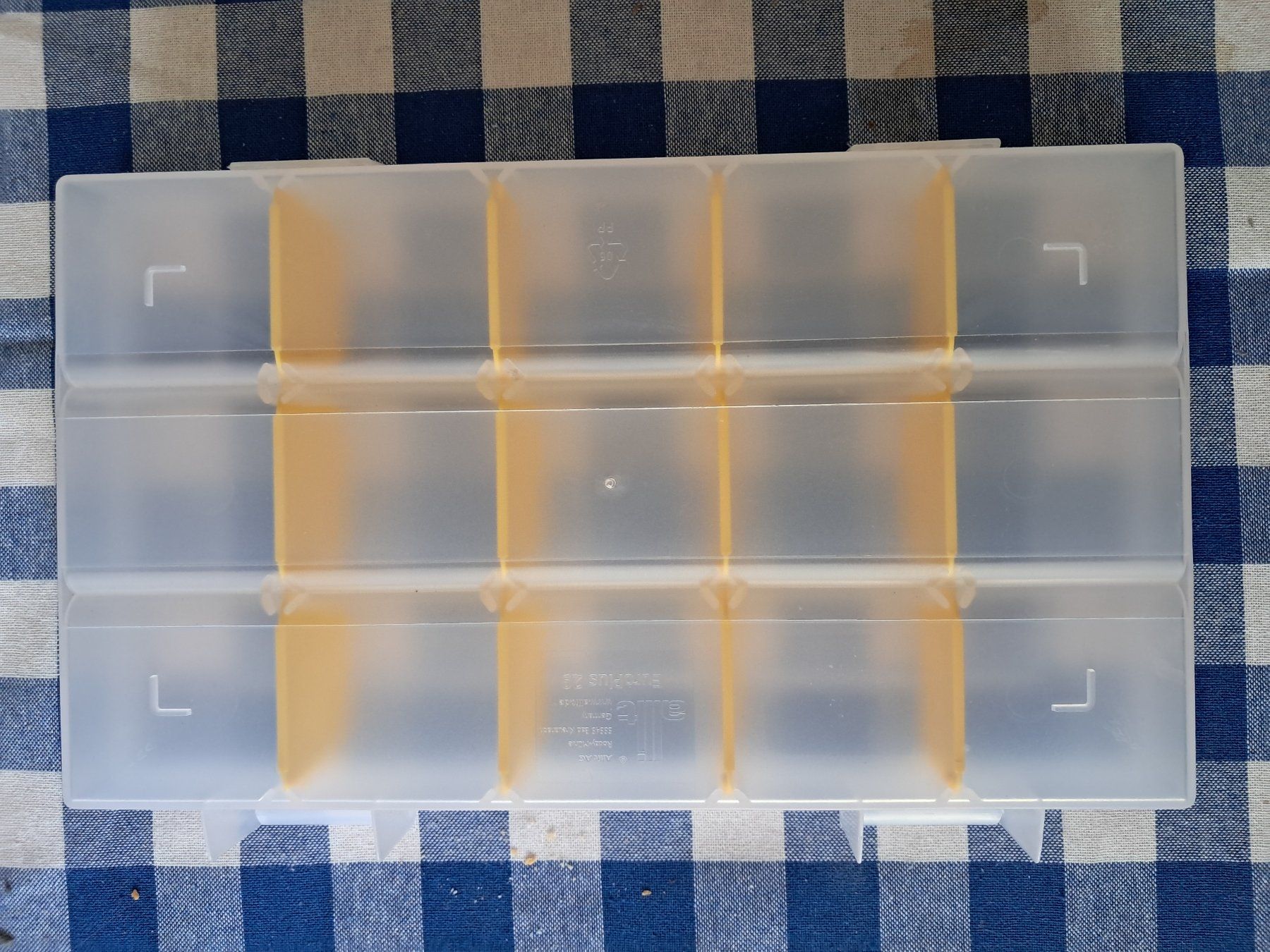 Transportkisten: Sortierkasten Sortierbox mit Fächern. – Gebraucht aus Wallisellen von Cyberfuexli 1
