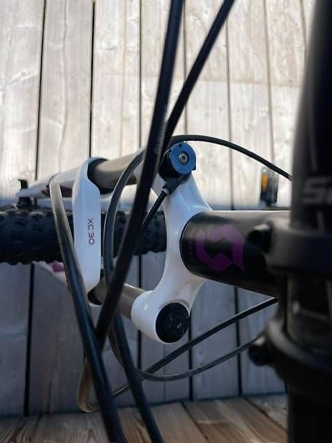 Scott Vélos: Scott Scale 700 Taille M RockShox XC30 – D'occasion à Lausanne par cde_6s9f 2