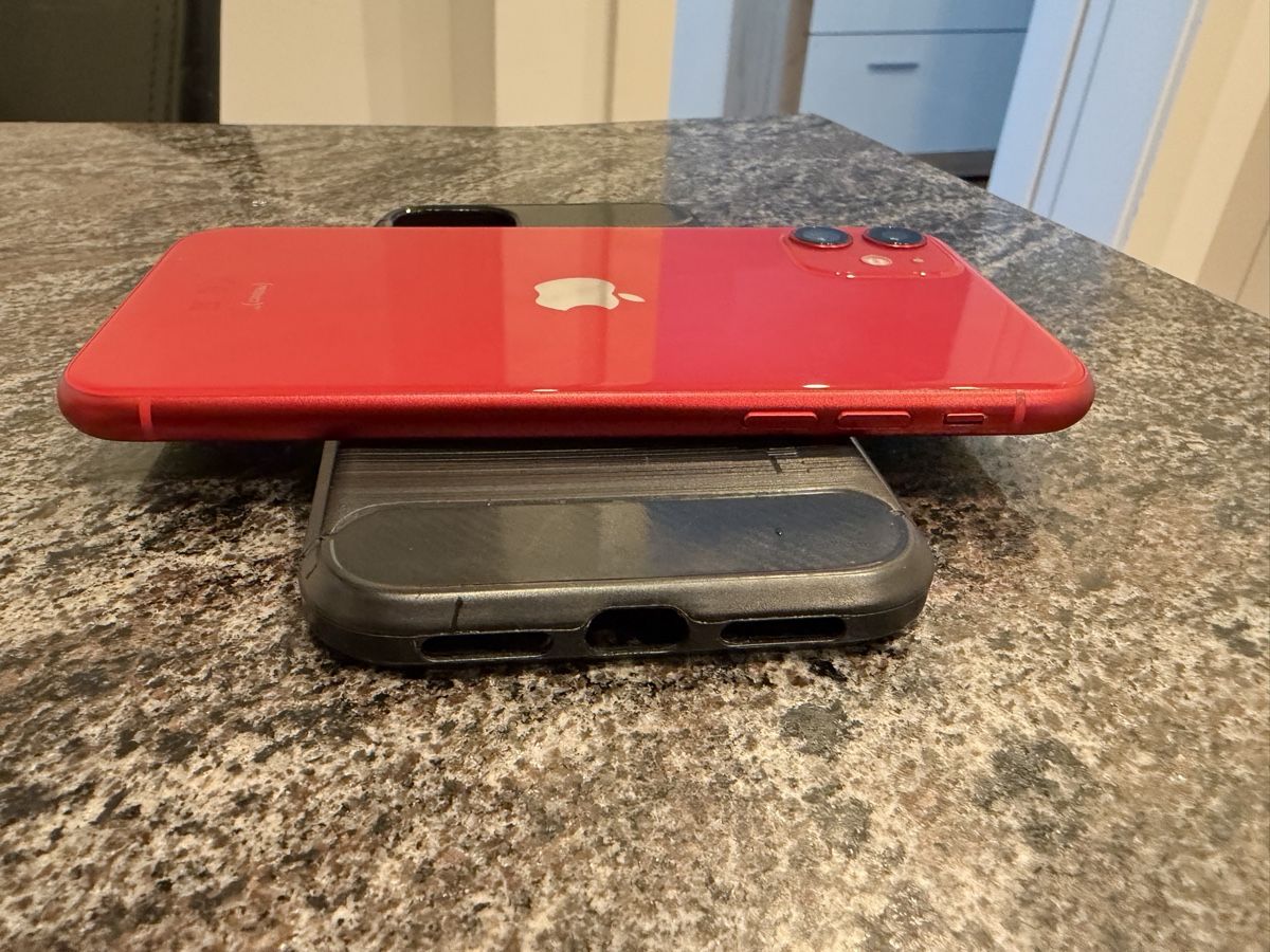 Apple Telefoni cellulari / Smartphones: iPhone 11 in rot ab 1 CHF – Usato da Volketswil venduto da mar_b99n 5