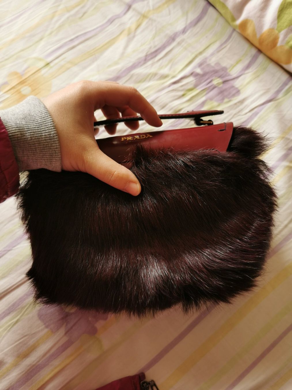 Prada Borse da donna: Prada Runway Limited Edition Fox Fur Leather Handbag – Nuovo (secondo la descrizione) da Spreitenbach venduto da Catticoooorn 1