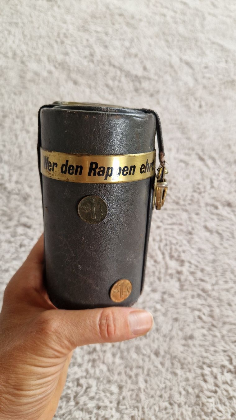 Tirelires: Vintage Schweizer Spardose, Leder, mit Sprichwort  – D'occasion à Adlikon par bar_8stq