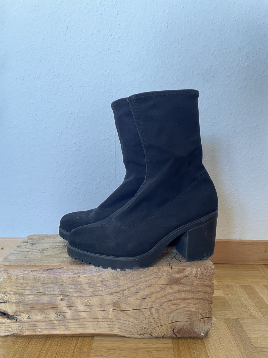 Vagabond Scarpe da donna: Vagabond Halbstiefel, Grösse 37 – Usato da Genève venduto da Anaig 1