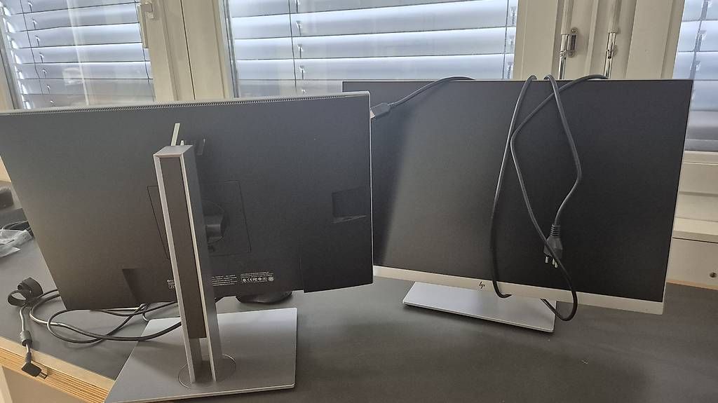 Monitor: diverse HP Bildschirme  – Usato da Kerns venduto da Naturalpower