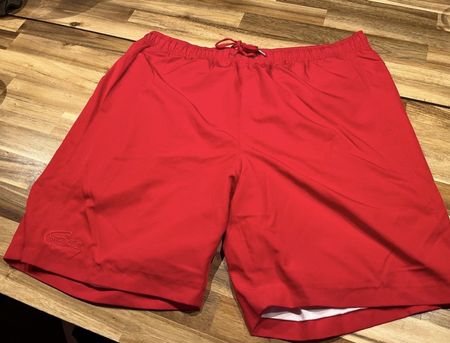 Lacoste Shorts Grösse 6