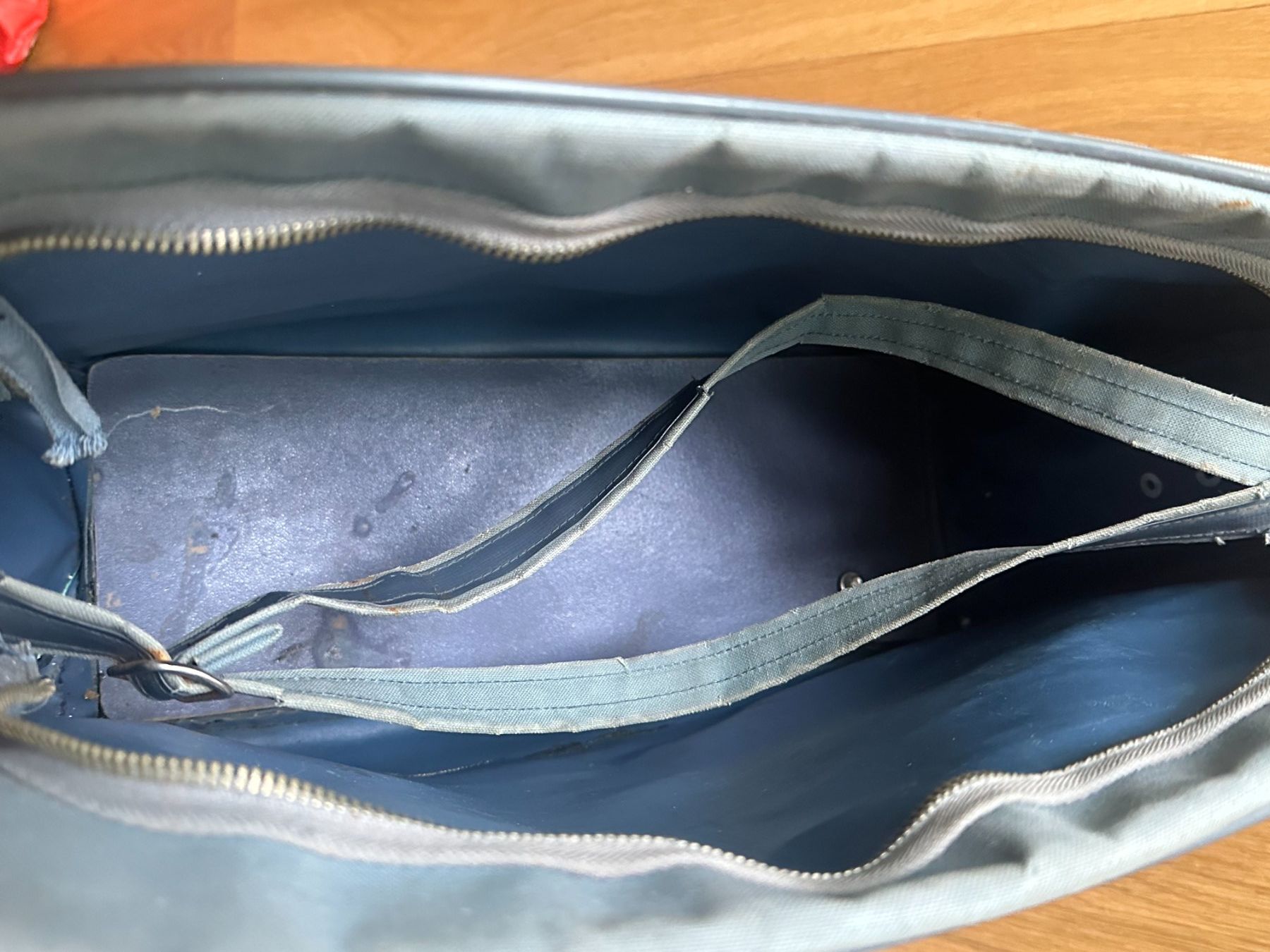 Swissair Taschen: Swissair Flightbag original – Gebraucht aus Basel von urst2005 4