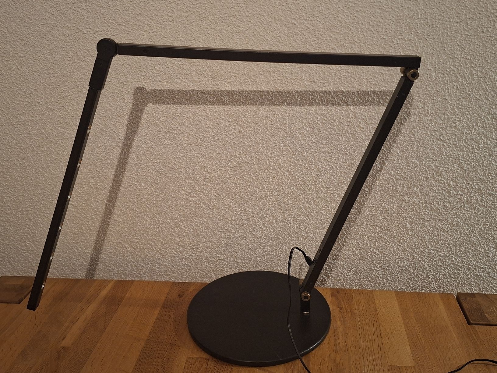 Lampade: Designer Koncept LED Lampe in schwarz – Usato da Basel venduto da Lovintage 3