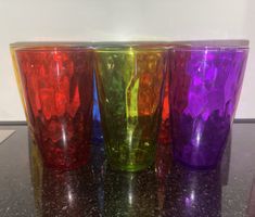 Farbiges Gläserset