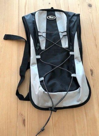 Sac à dos vélo X-Case noir et argent taille unique, bon état