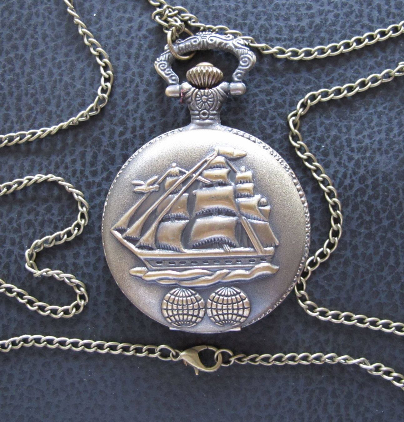 Uhren: Umhängeuhr, Schiff Segelschif – Neu (gemäss Beschreibung) aus Schwanden GL von UHRKNALL