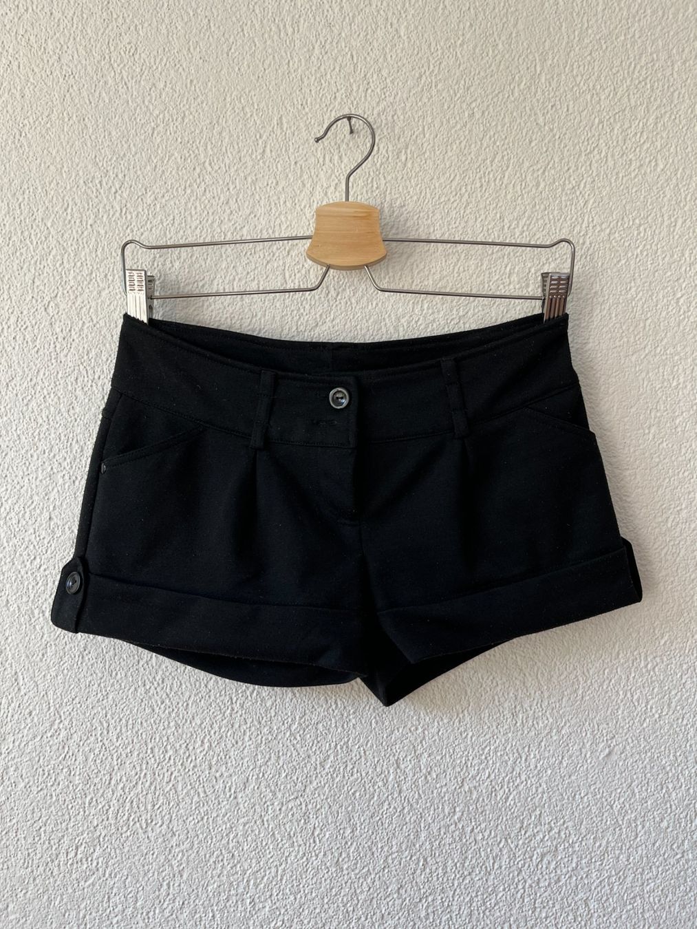 Tally Weijl Hosen: mini shorts schwarz – Gebraucht aus Uster von emm_px8k 1