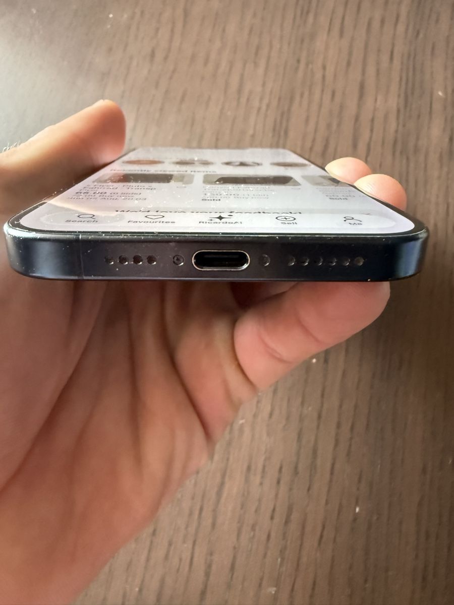 Apple Telefoni cellulari / Smartphones: Apple IPhone 15 pro Max 256  – Usato da Aubonne venduto da sad_8mlz 2