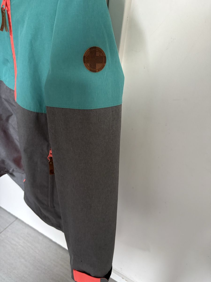 Rukka Vestes: Rukka Regenjacke, Grösse 128 – D'occasion à Horgen par Taravao 2