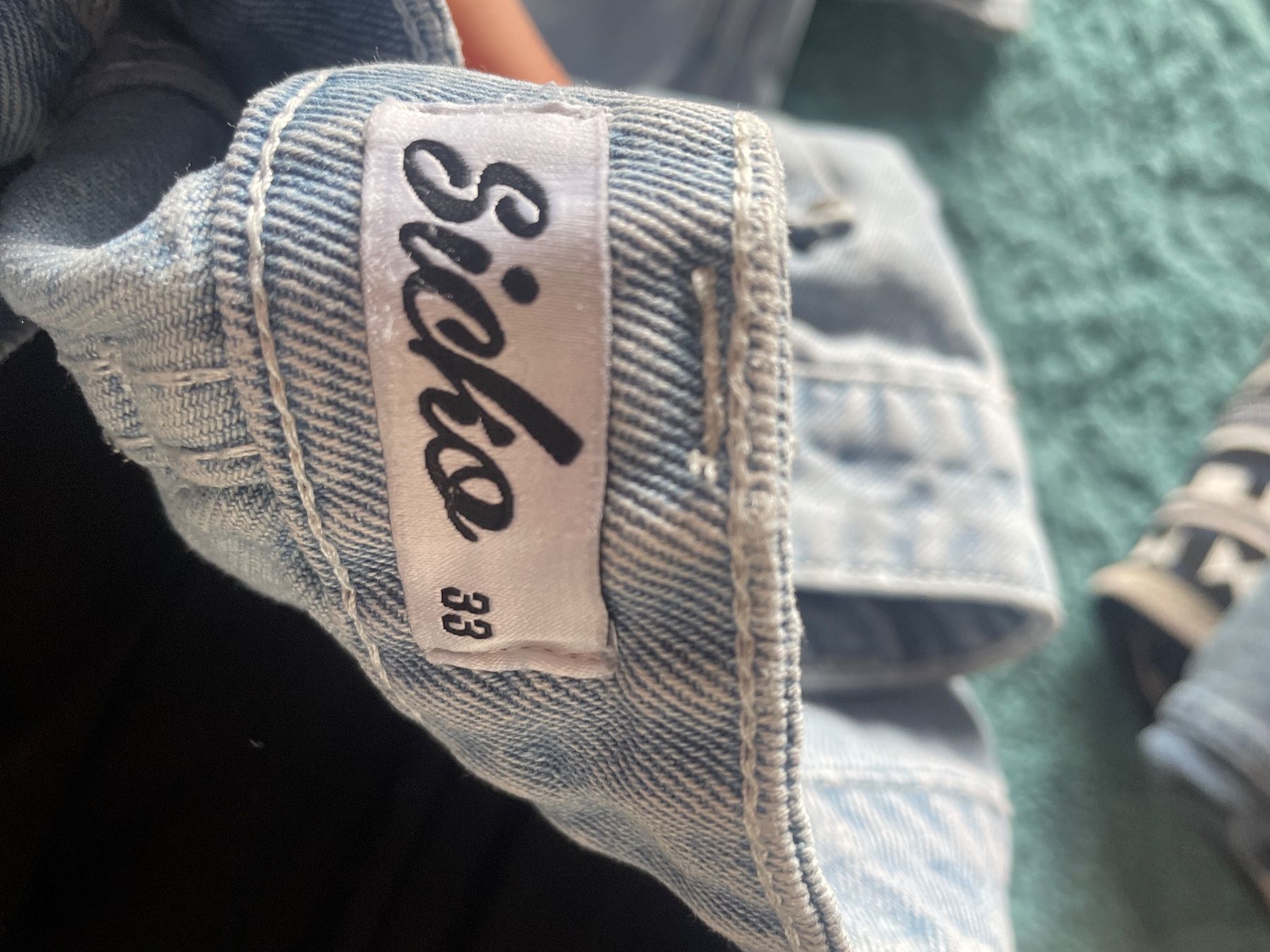Jeans: Jeans Sicko en taille 33 – Usato da Monts-de-Corsier venduto da mol_tf27 2