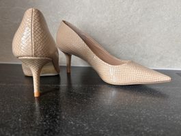 Pumps beige Schlangenmuster Grösse 37 neuwertig