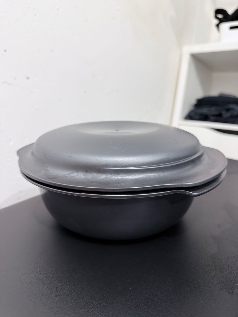 Tupperware Contenitori & Simili: Tupperware Ultra pro Auflaufform 1.5 Liter mit Deckel – Usato da Winterthur venduto da Puma2662