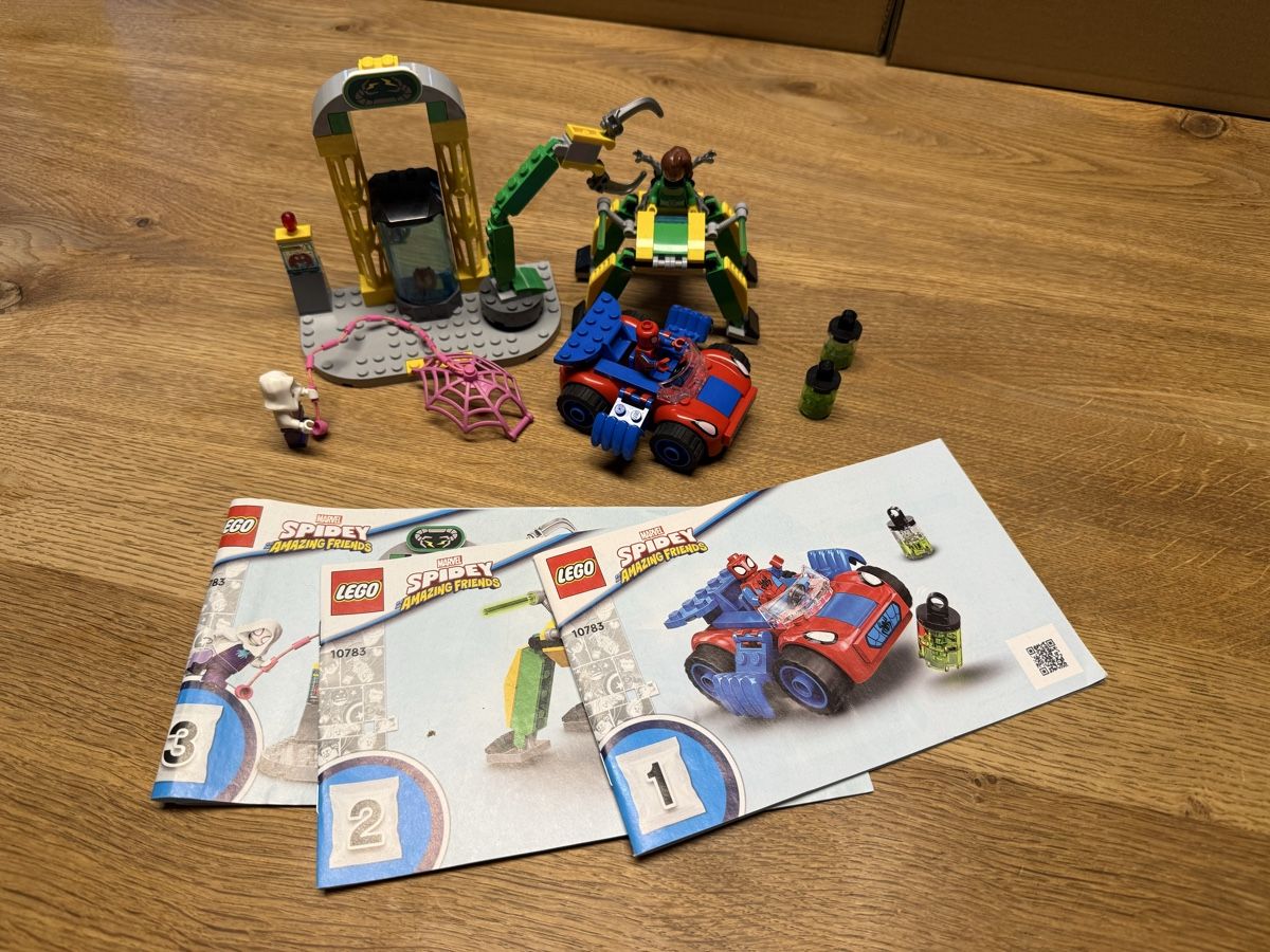 Lego Giocattoli: LEGO Marvel 10783 Spider-Man at Doc Ock‘s Lab – Usato da Rohr b. Olten venduto da -FaLu- 1