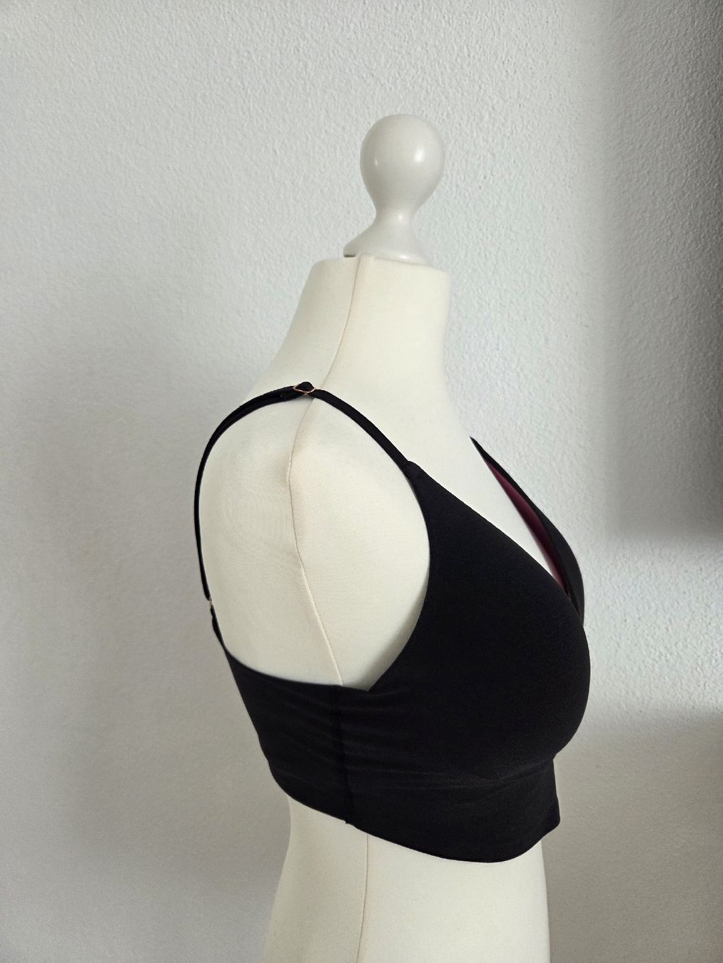 Tops: Schwarzes Bustier Top BH Grösse M Pink – Gebraucht aus Bülach von Recherchieren 3