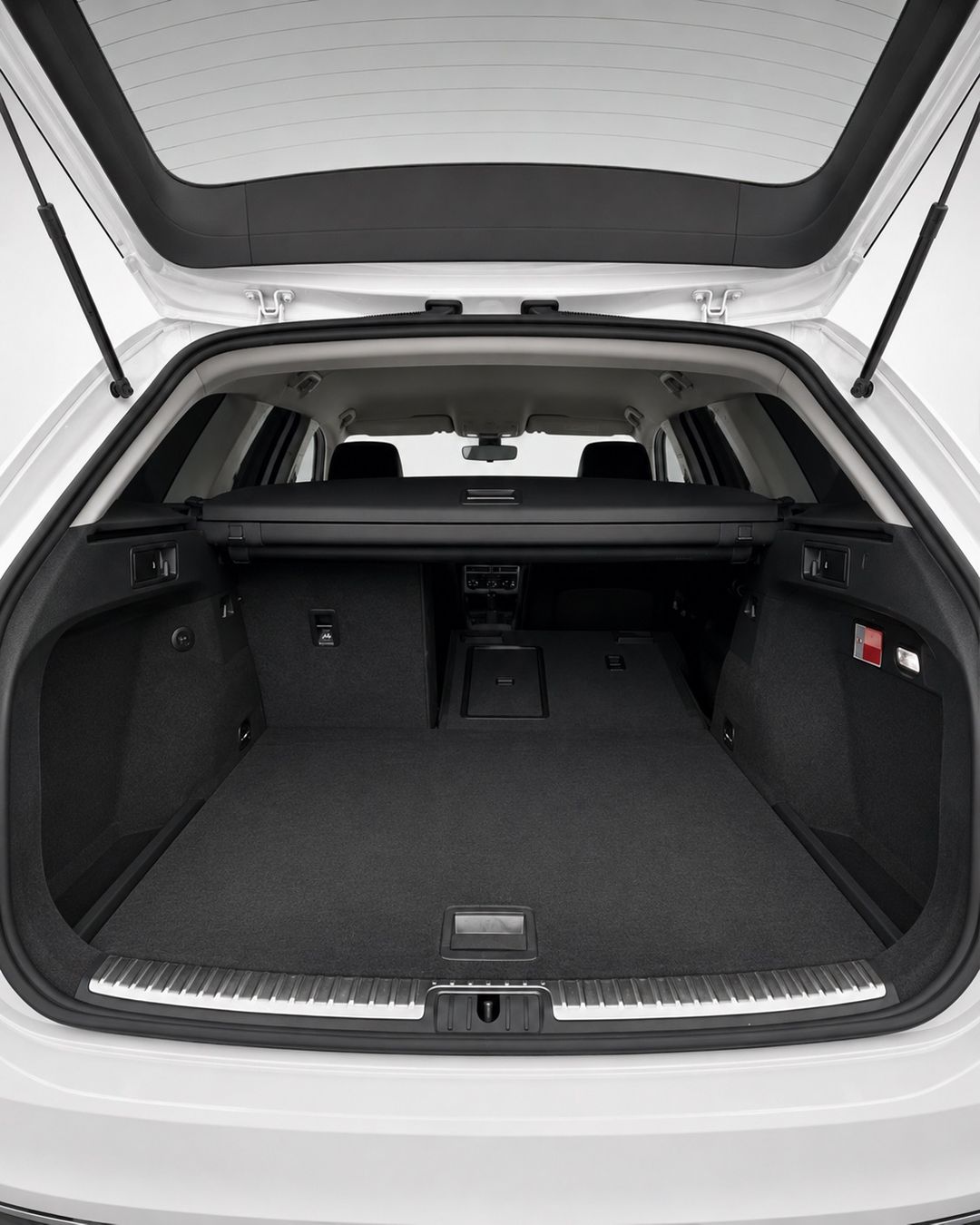 Seat Automobili: Seat Leon ST ab MFK – Usato da Samedan venduto da Mikemikefrei 2