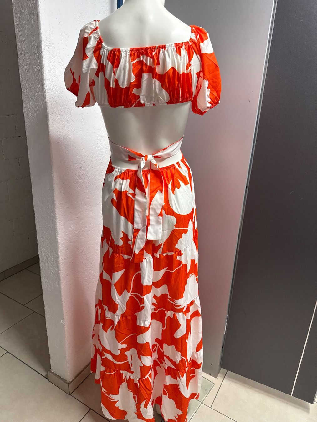 Vestiti: KLEID gr S 100% Polyester – Usato da Birr venduto da WalkyriaM 1