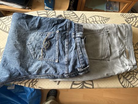 2x Jeans Capris / 3/4 Jeans Sommer Hosen Damen Grösse 46