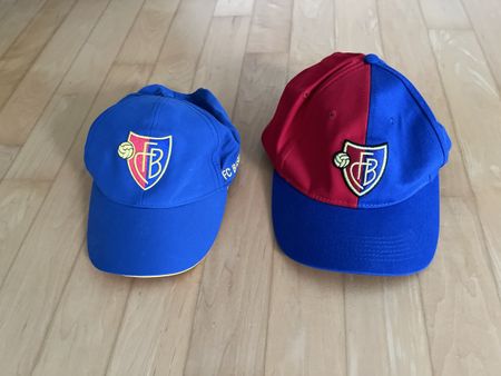 FC Basel Kappen 2 Stck. blau/rot guter Zustand