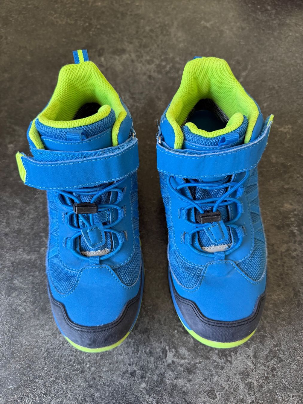Scarpe da uomo: TROLLKIDS - Wanderschuhe – Usato da Lachen SZ venduto da Mavi8808