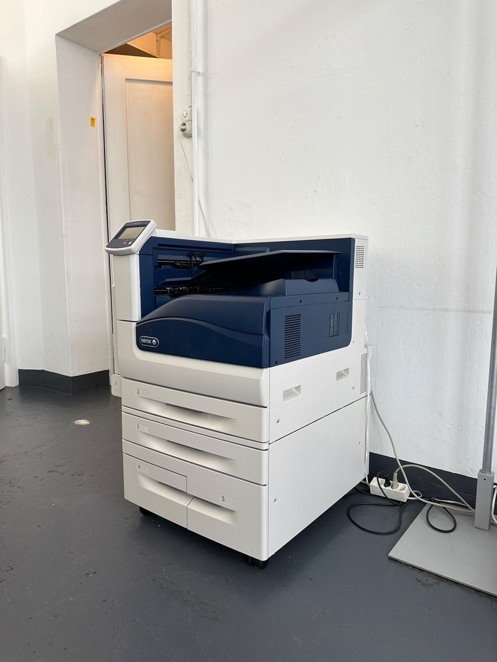 Xerox Stampanti: Xerox Phaser 7800V/DX A3 Grafik-Drucker – Usato da Basel venduto da danielranz