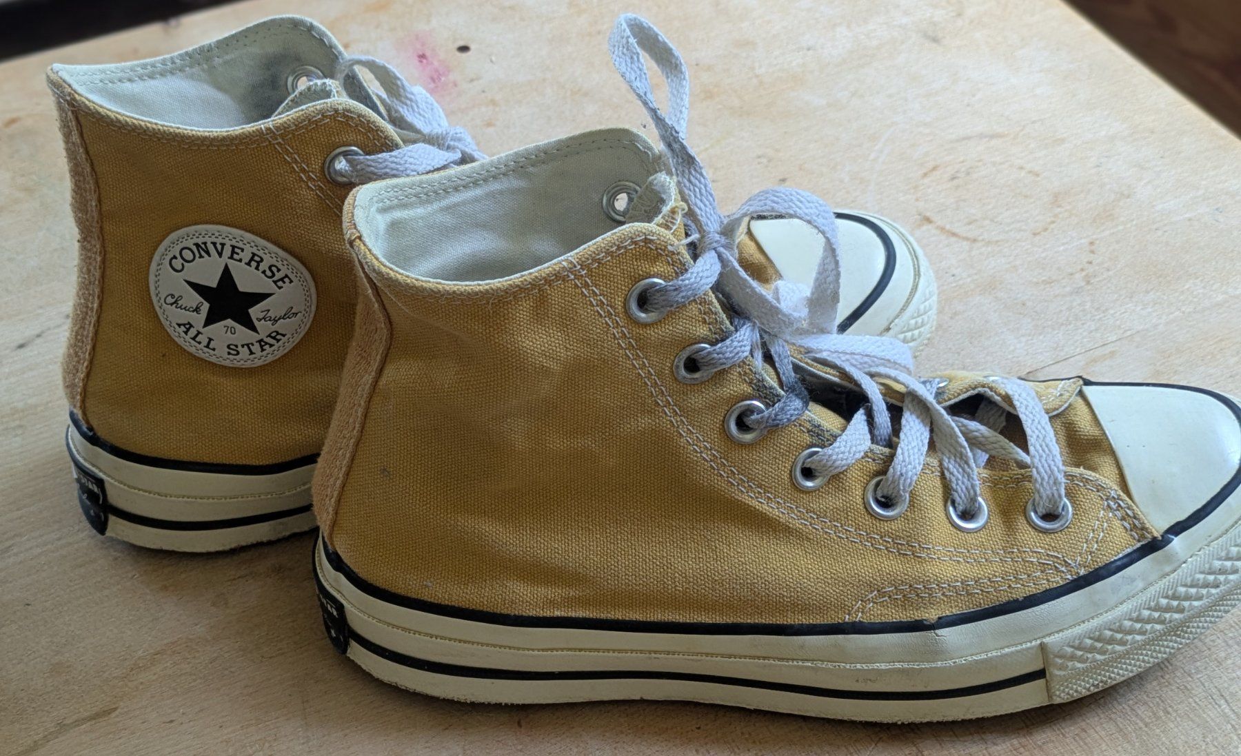 Converse Scarpe da uomo: Gelbe Converse – Usato da Dornach venduto da mkh_8yst