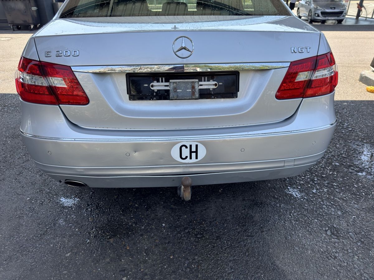 Mercedes-Benz Automobili: Mercedes E 200 NGT – Usato da Bünzen venduto da Werner16 3