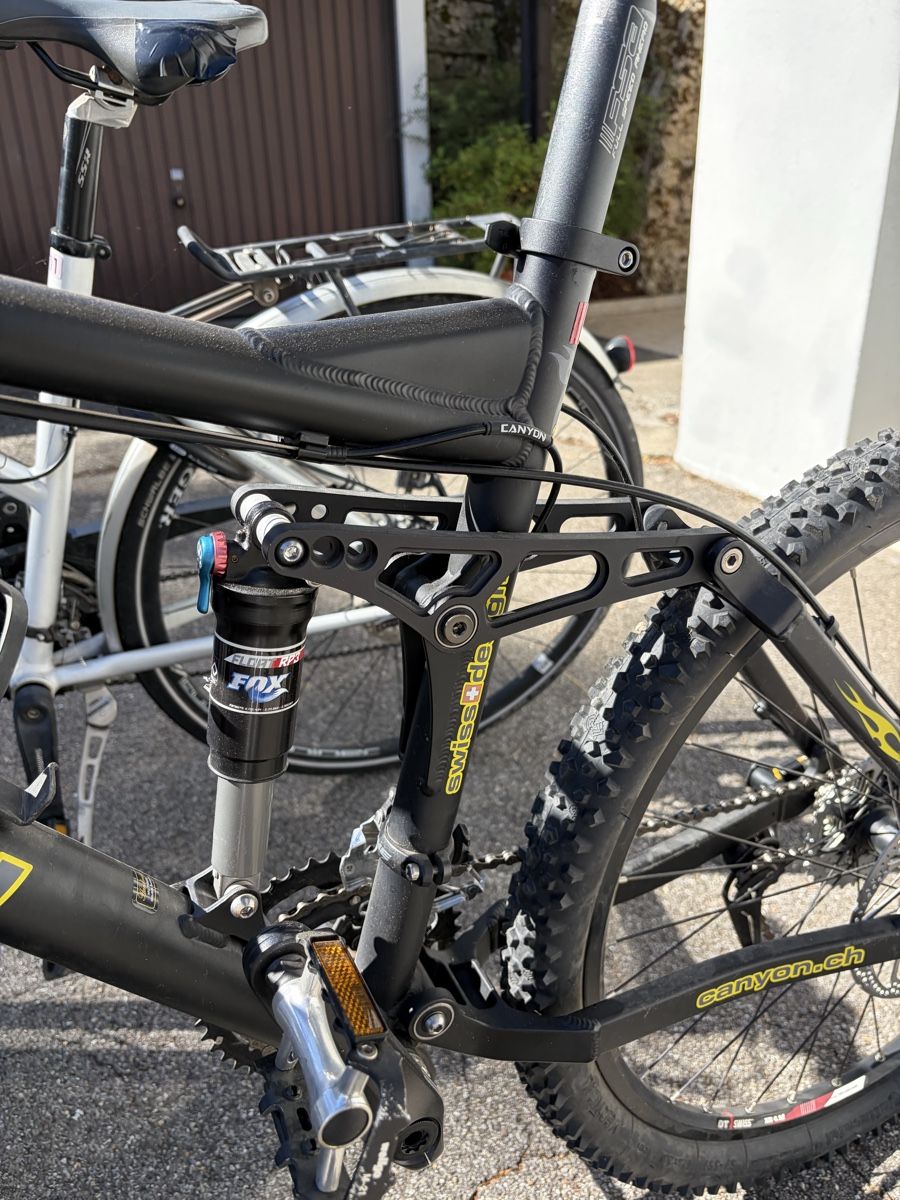 Biciclette: 2 velo  – Usato da Biel-Bienne venduto da Silva-M30 3