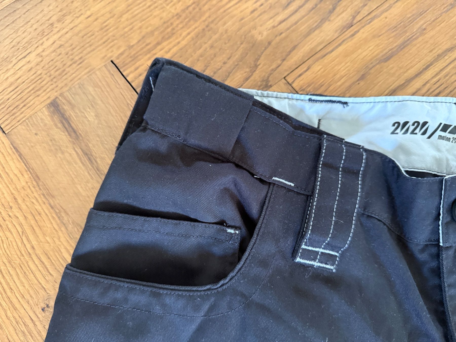 Engelbert Strauss Pantaloni: Kurze Engelbert Strauss Grösse 42 Hose motion Damen – Usato da Ennetbaden venduto da mapa05 2