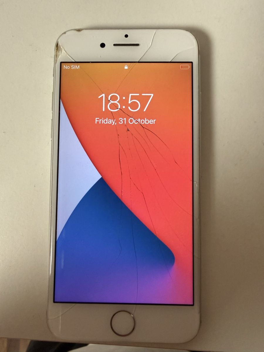 Apple Portables: Iphone 6 – D'occasion à Adliswil par dus_pbz8 1