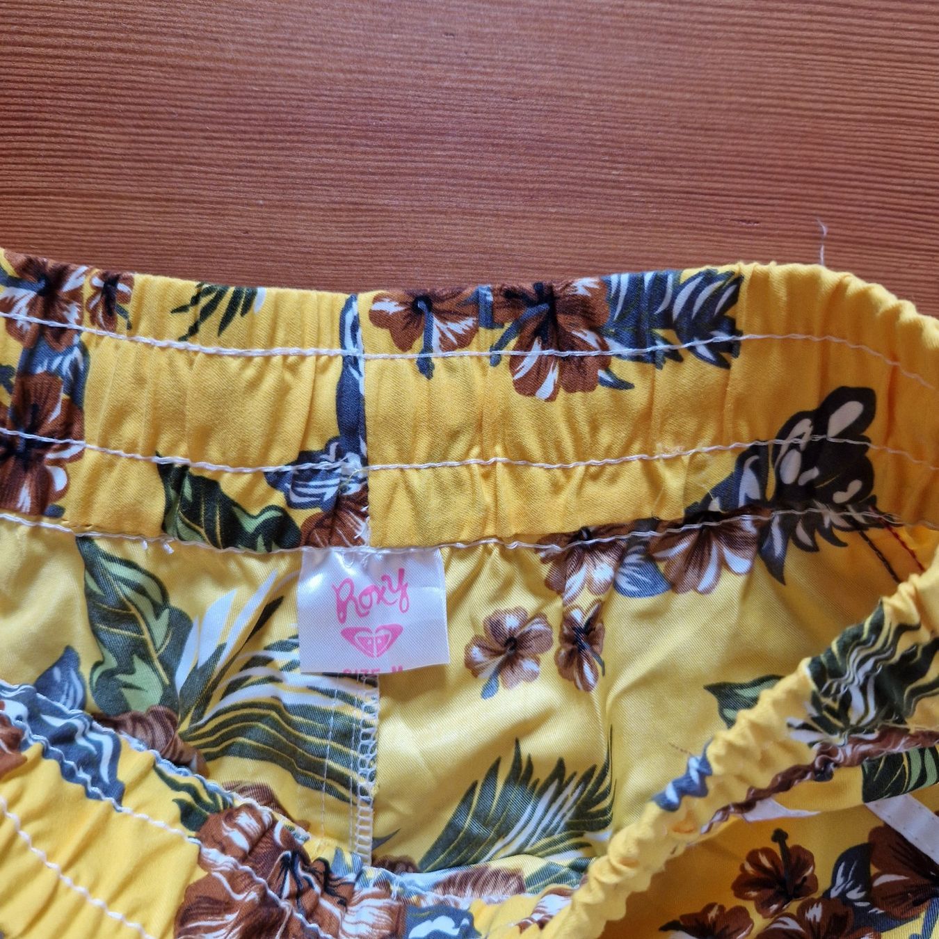 Roxy Pantaloni: Shorts roxy Gr. M – Usato da Muttenz venduto da bebbi523 1