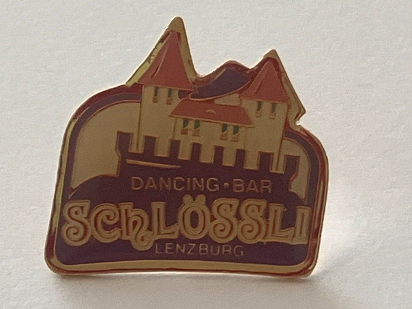 Placchette & Badge: 1 Pin Dancing Bar Schlössli Lenzburg – Usato da Basel venduto da djwwpp