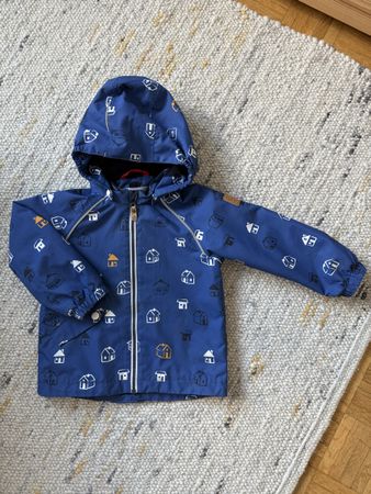 Reima Regenjacke mit Häuschen Print, Grösse 92, Top Zustand!