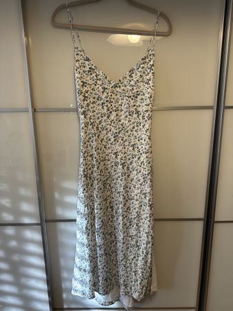 Abercrombie Kleid, Gr. S, Blumenmuster, Sommerlich leicht!