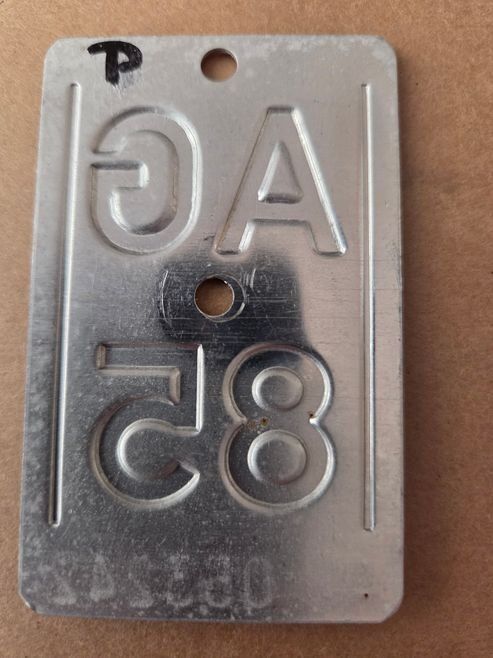 Sachs Ecriteaux: Velonummer AG 85 plaque velo – D'occasion à Schenkon par Uhu007 1