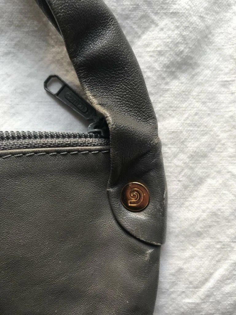 Sacs femmes: Vintage Grey Leather Bag / 80s design – D'occasion à Zürich par lils01 3