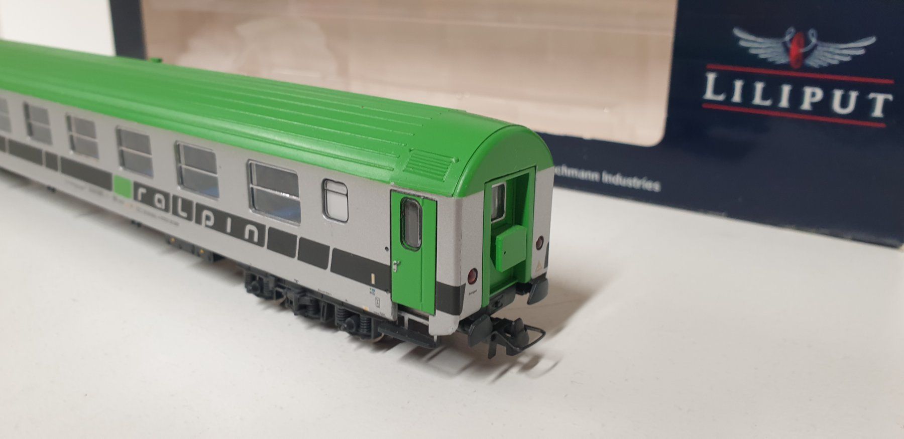 Liliput Modelleisenbahnen: Liliput Ralpin Begleitwagen H0/DC – Gebraucht aus Neuenhof von ludovicco 5