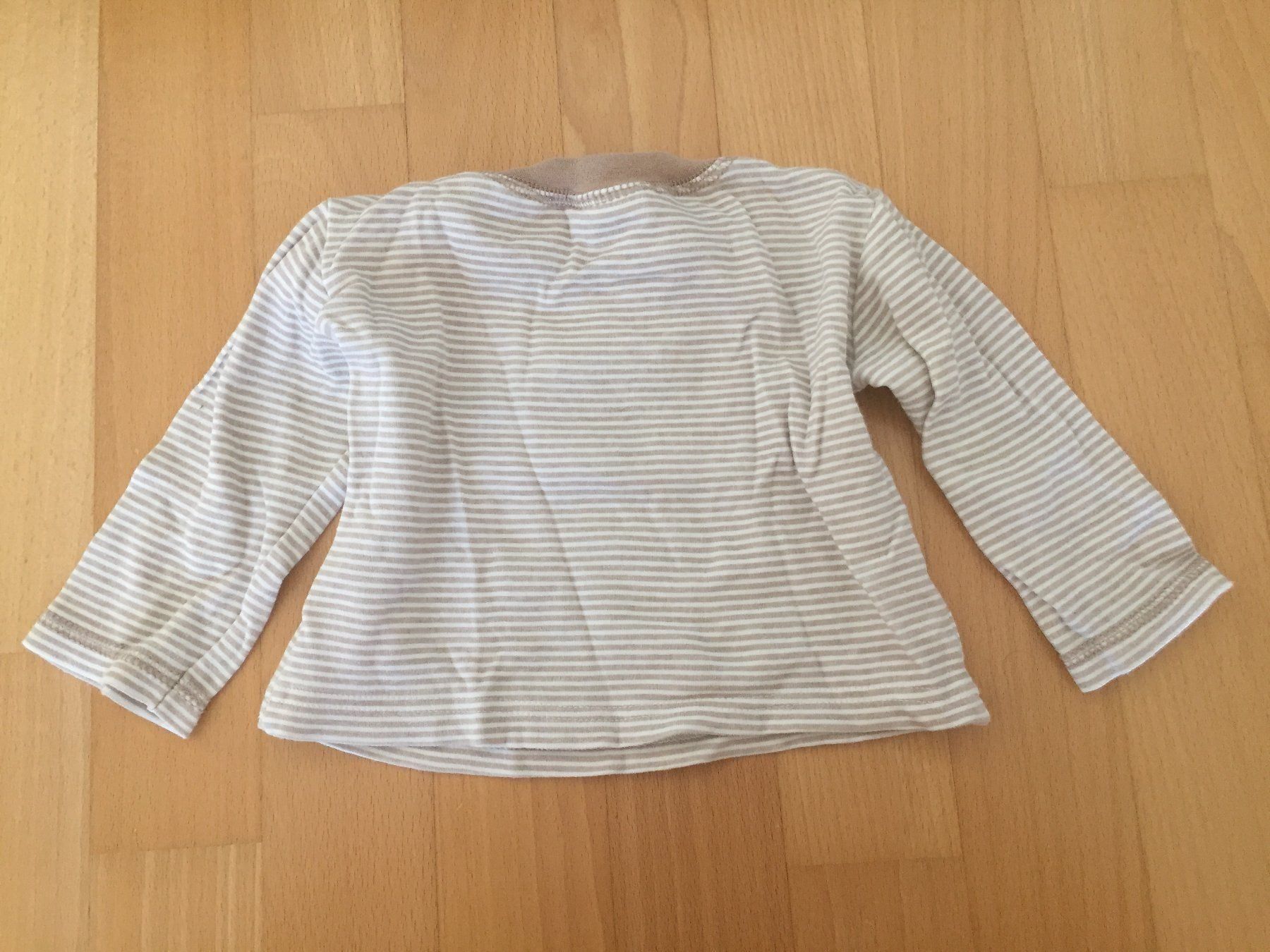 T-shirt: T-Shirt langarm mit Bärmotiv – Usato da Muttenz venduto da Juvenile33 2