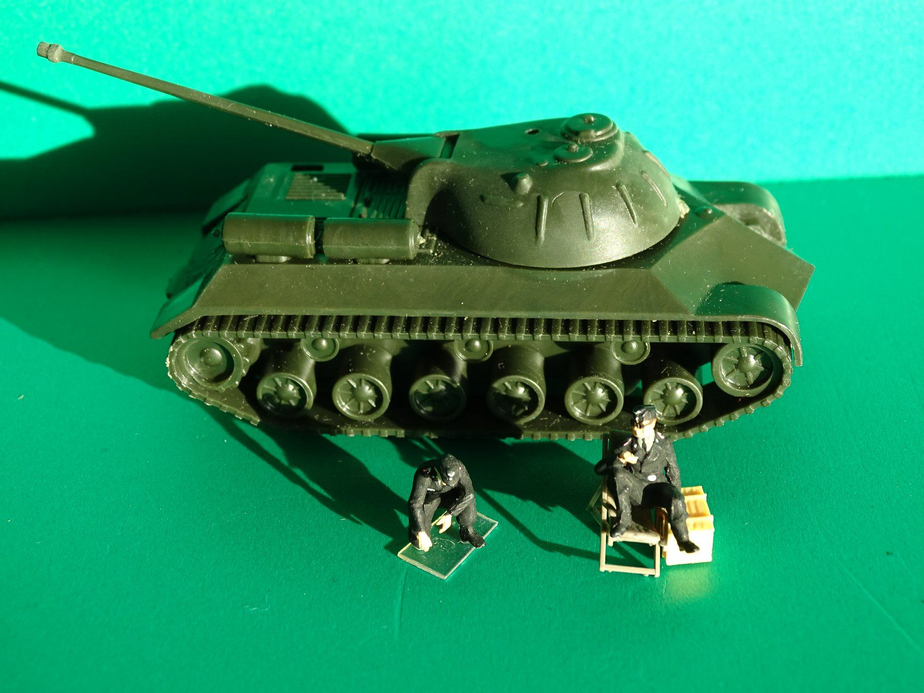 Modellini d'auto: Panzer von Roco mit Figuren 1/87 – Usato da Bretzwil venduto da Meex 2