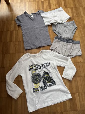 Kinder Kleider Set Gr. 110/116, T-Shirt, Unterwäsche, Top!