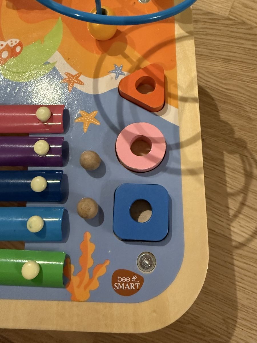 Giochi: Bee Smart Wooden Activity table - Educational Toy – Usato da Adliswil venduto da cla_9qpg 2