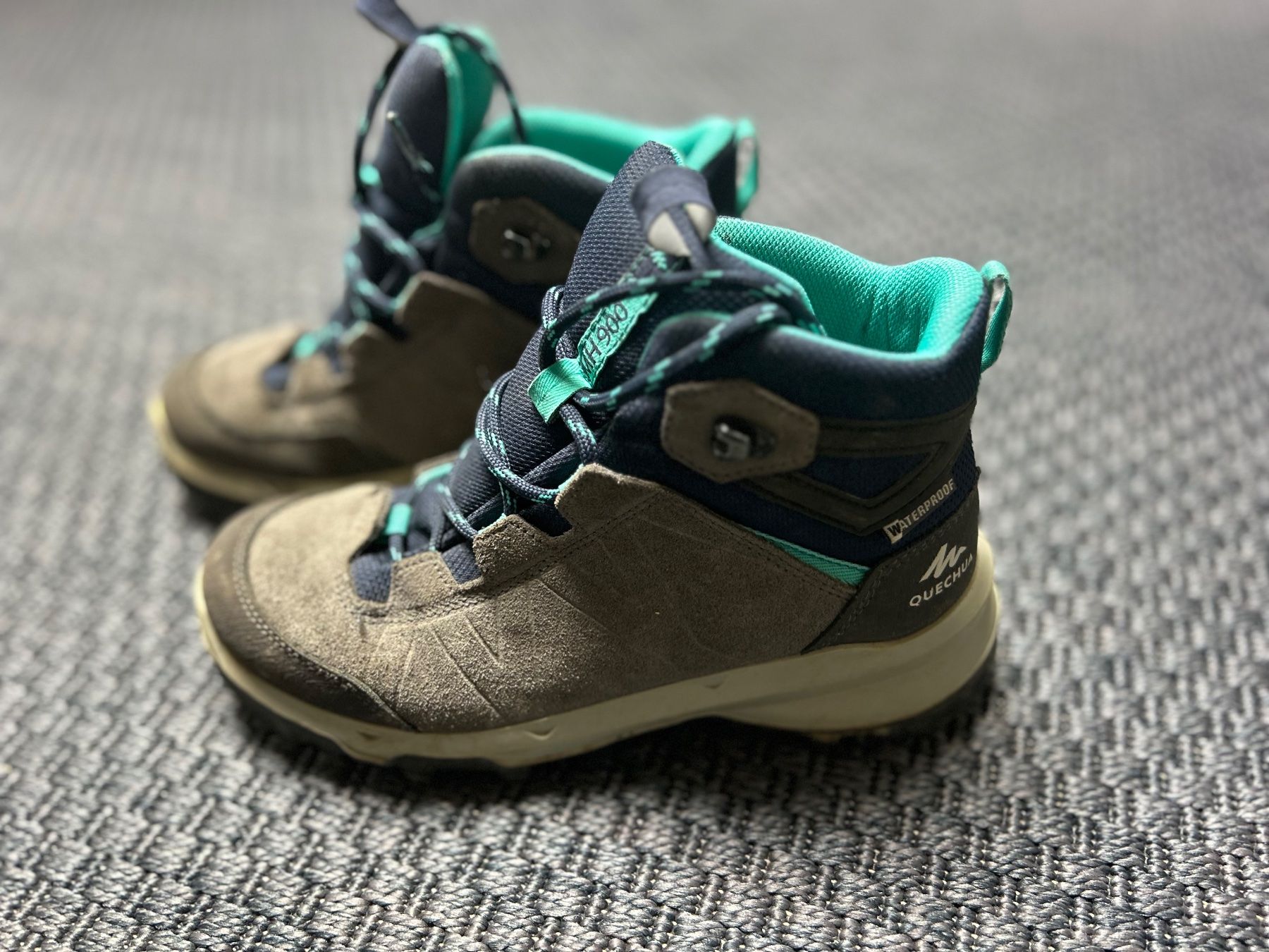Decathlon Scarpe per ragazzi: Quechua Wanderschuhe Gr. 35 - Top Zustand! – Usato da Spiez venduto da helene13 1